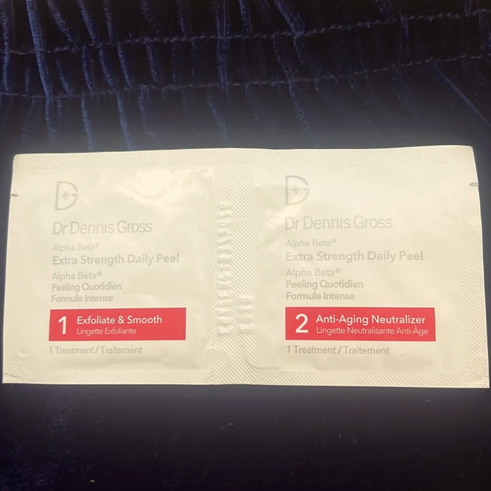 Dr Dennis Gross extra strength daily peel sample